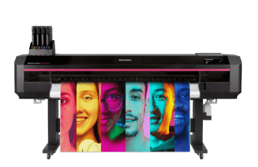 XPJ-1641SR-P2_Front_People LOW RES (1)